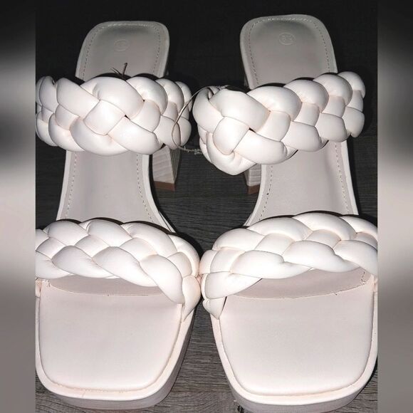 Super cute Apricot 2 braid band sandle heels sz 8.5 - Picture 5 of 8
